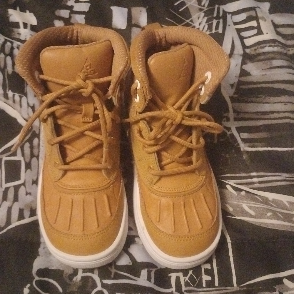 Nike Boots